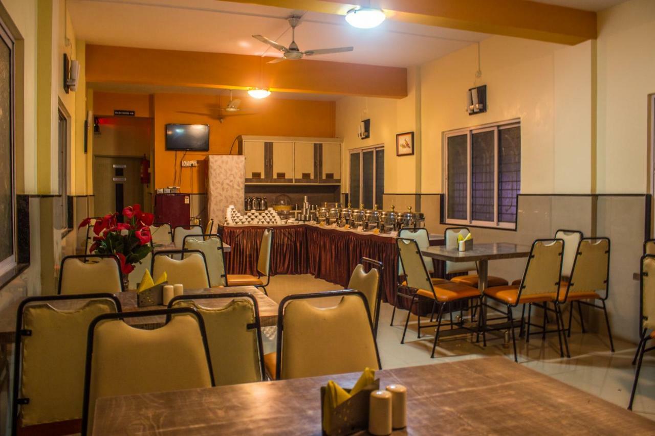 Maitreya Beach Resort Diveagar Exterior photo